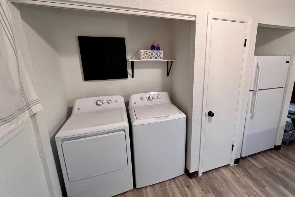 איגל פאס Chic & Cozy 2 Bedroom - 1 Bathroom - Rated Best מראה חיצוני תמונה